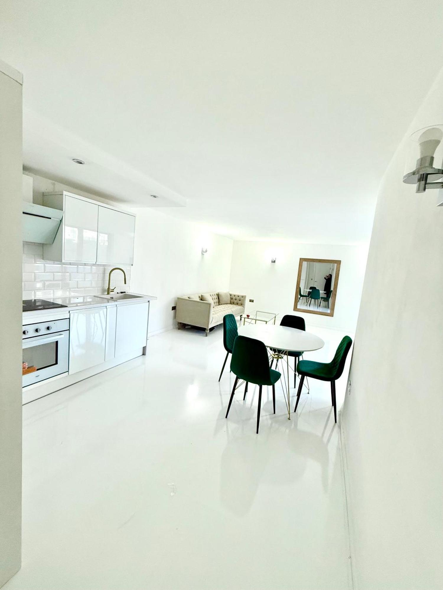 Leeds Train Station City Centre Villa Style Flat Buitenkant foto