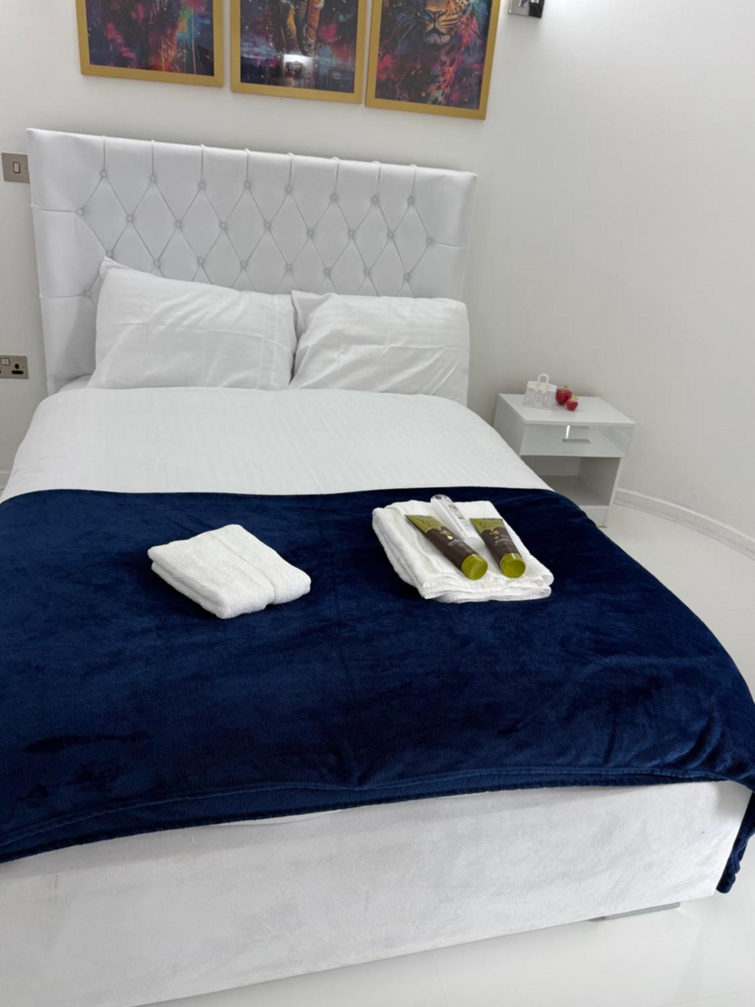 Leeds Train Station City Centre Villa Style Flat Buitenkant foto